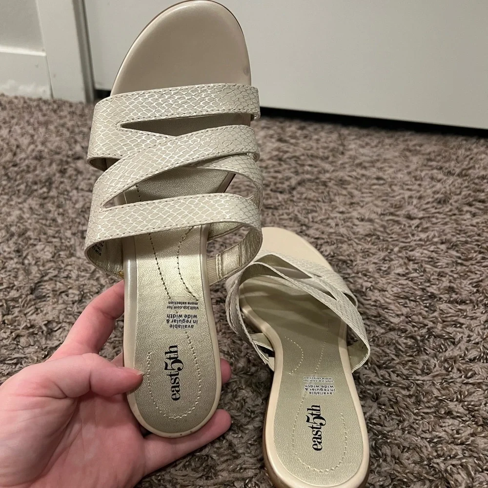East 5th - Cream Sandals with Crisscross Straps - Picture 4 of 6